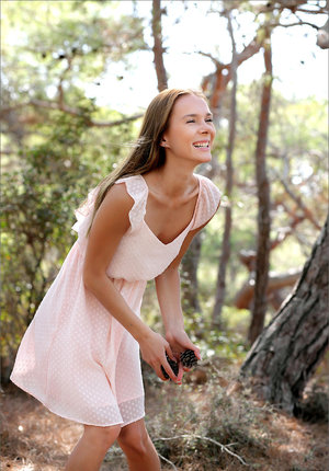 18 year old female boxer Sabrina Blond covers up her naked tits